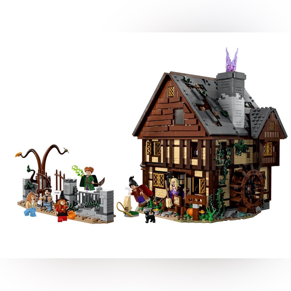 Lego Sanderson Sisters House With Light Set Included.